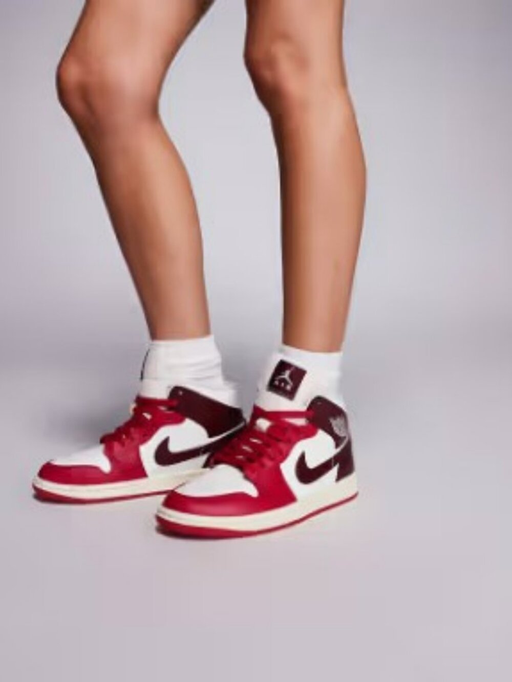 Nike Air Jordan 1 Mid sneakers in Red & White – NWB